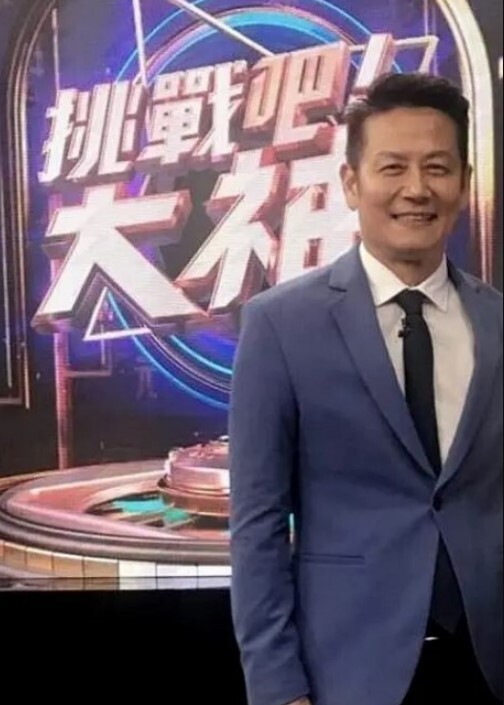 舞蹈系校花胸大屁股有弹性浴室用自来水玩冰火两重天真是爽透了 - 麦田影院海报